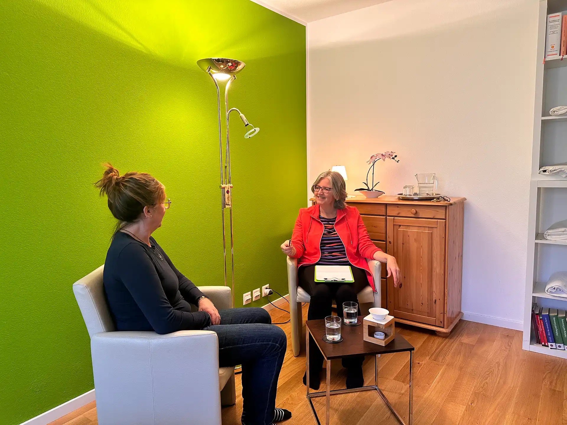 Petra Jäger im Coachinggespräch mit einer Klientin